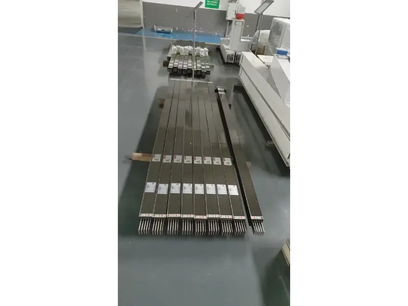 Pabrik Sistem Trunking Busbar China Meluncurkan Produk Perlindungan IP68 untuk Distribusi Daya yang Andal di Lingkungan Ekstrim